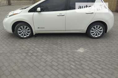 Хетчбек Nissan Leaf 2016 в Кам'янському