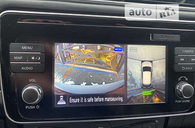 Хэтчбек Nissan Leaf 2019 в 