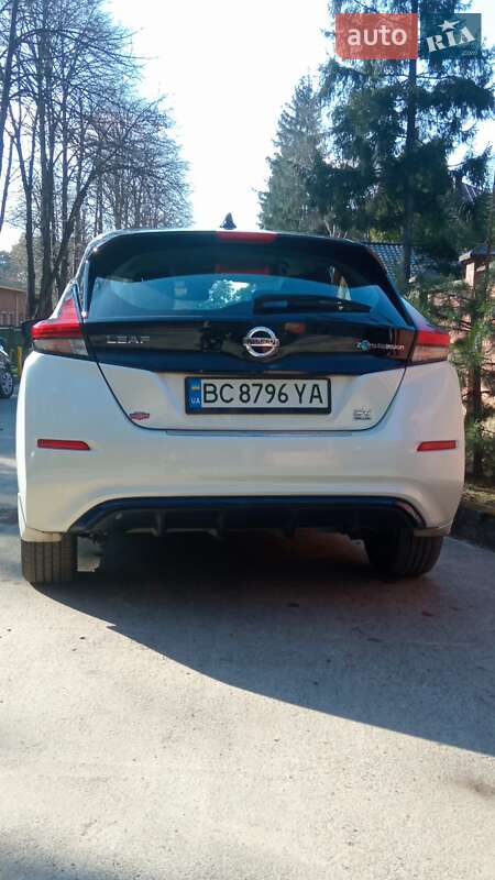 Хэтчбек Nissan Leaf 2019 в Львове