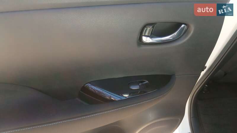 Хэтчбек Nissan Leaf 2019 в Львове