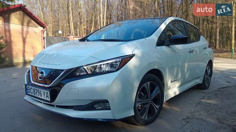Хэтчбек Nissan Leaf 2019 в Львове