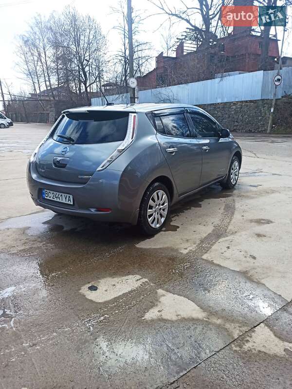 Хэтчбек Nissan Leaf 2015 в Бориславе