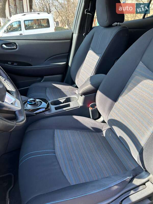 Хетчбек Nissan Leaf 2018 в Одесі