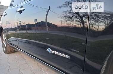 Хэтчбек Nissan Leaf 2013 в Ровно