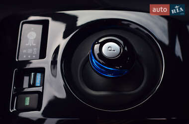Хэтчбек Nissan Leaf 2019 в 