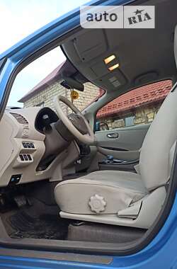 Хэтчбек Nissan Leaf 2012 в Львове