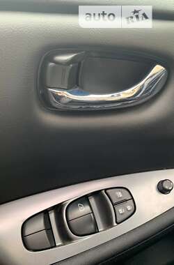 Хэтчбек Nissan Leaf 2018 в Сумах