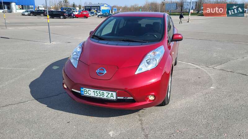 Хэтчбек Nissan Leaf 2016 в Львове