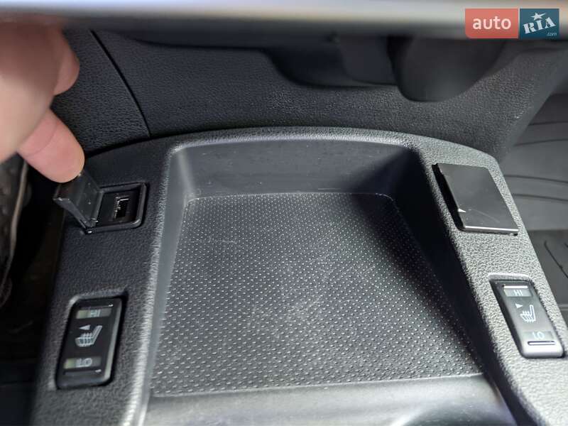 Хэтчбек Nissan Leaf 2016 в Ровно