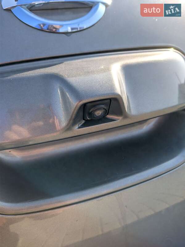 Хэтчбек Nissan Leaf 2016 в Ровно