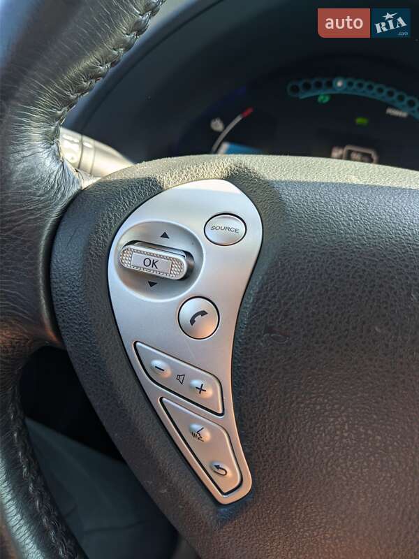 Хэтчбек Nissan Leaf 2016 в Ровно