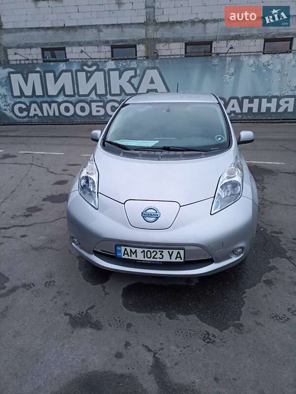 Nissan Leaf 2014