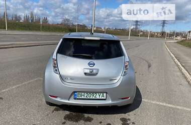 Хэтчбек Nissan Leaf 2013 в Одессе