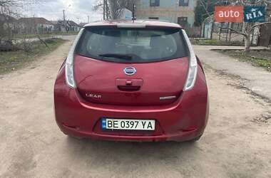 Хэтчбек Nissan Leaf 2015 в Николаеве