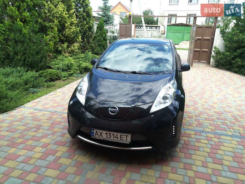 Nissan Leaf 2014