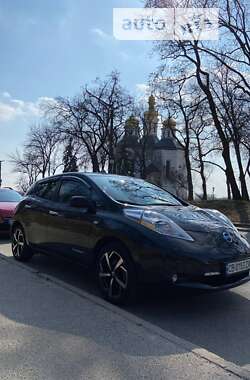Хэтчбек Nissan Leaf 2016 в Чернигове