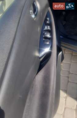 Хэтчбек Nissan Leaf 2014 в 