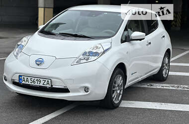 Хэтчбек Nissan Leaf 2016 в Киеве