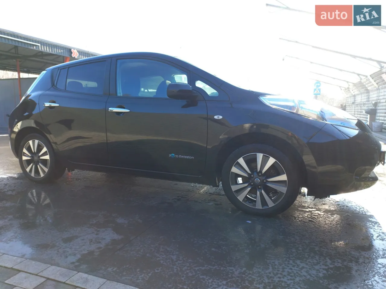 2017 Nissan Leaf - мініатюра 19