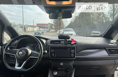 Хэтчбек Nissan Leaf 2018 в Львове