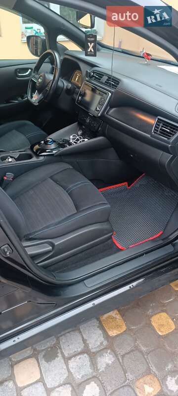 Хэтчбек Nissan Leaf 2018 в Виннице