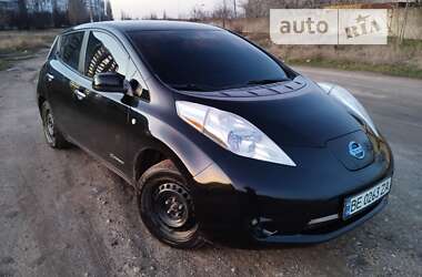 Хэтчбек Nissan Leaf 2013 в Николаеве