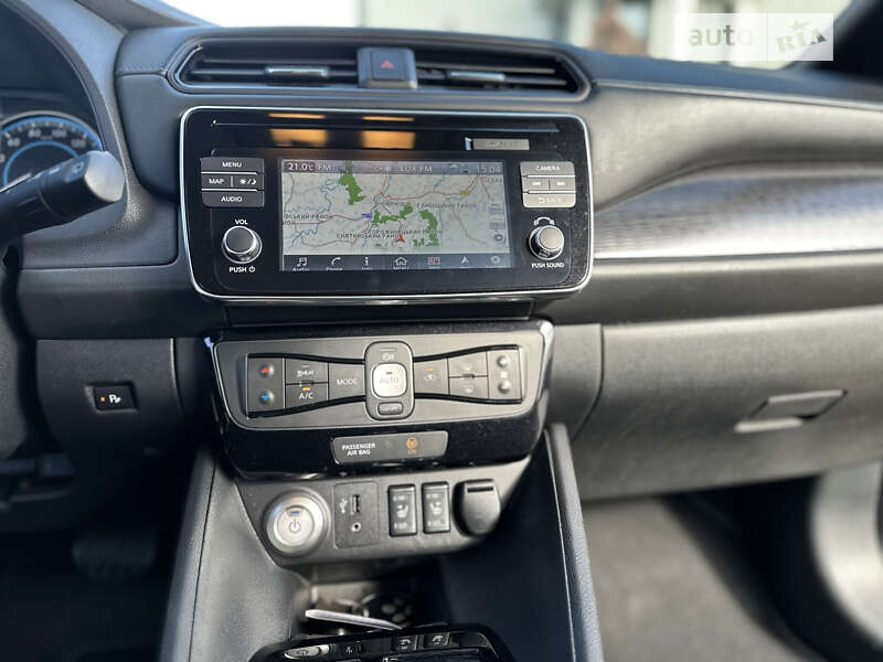 Хетчбек Nissan Leaf 2018 в Сторожинці