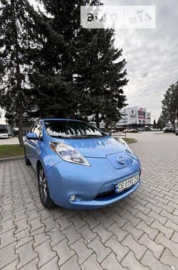 Хетчбек Nissan Leaf 2013 в Чернівцях