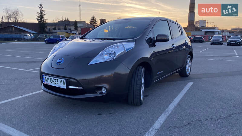 Хэтчбек Nissan Leaf 2017 в Житомире