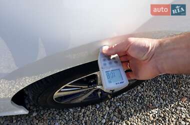 Хэтчбек Nissan Leaf 2019 в 