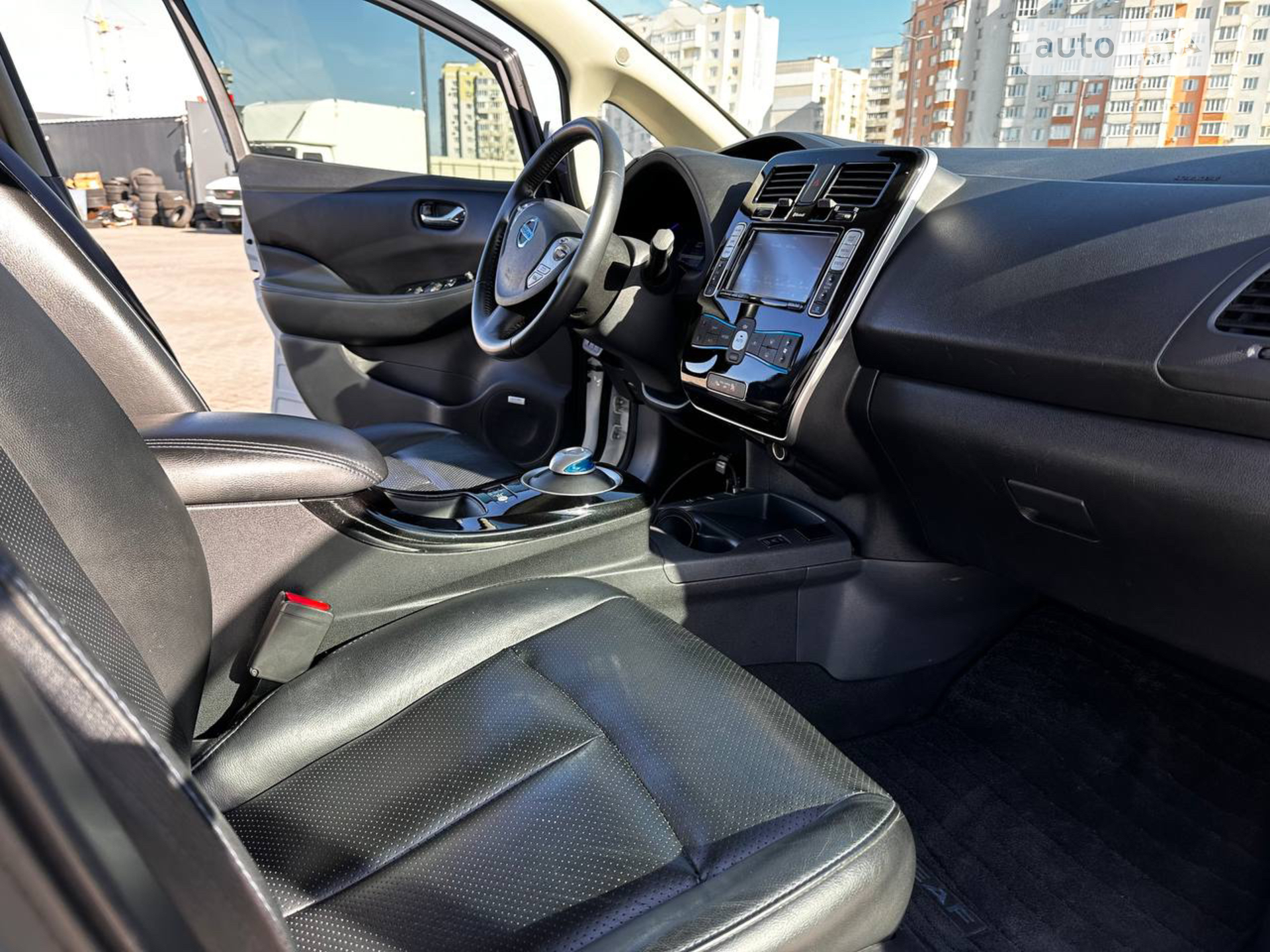 2016 Nissan Leaf - мініатюра 13