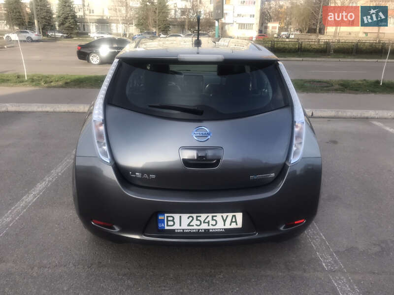 Хэтчбек Nissan Leaf 2014 в Кременчуге