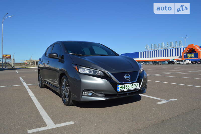 Хэтчбек Nissan Leaf 2018 в Одессе