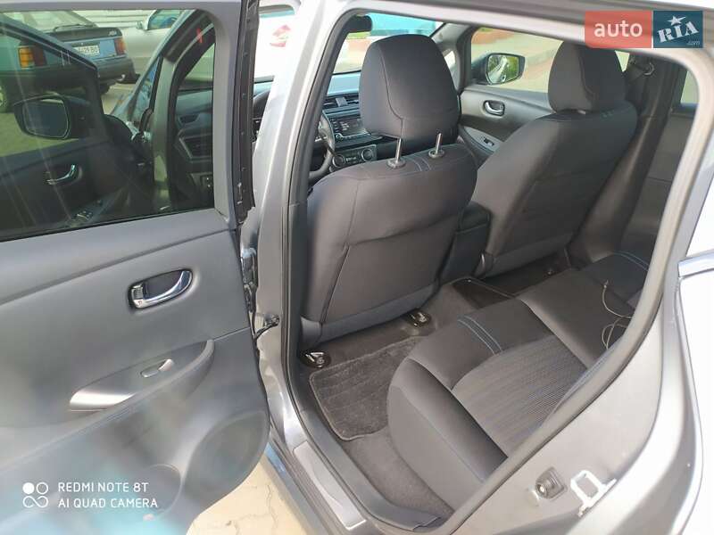 Хетчбек Nissan Leaf 2019 в Любомлі