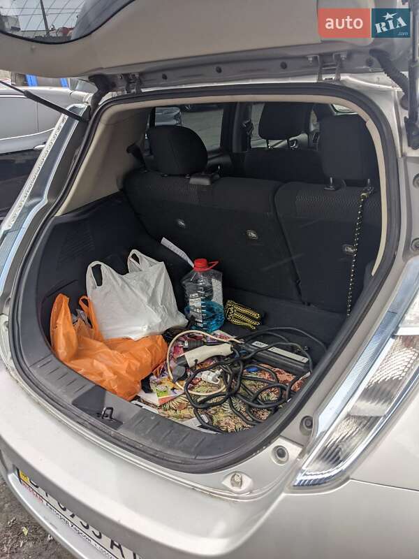 Хэтчбек Nissan Leaf 2013 в Киеве