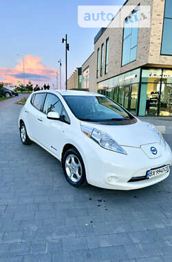 Хэтчбек Nissan Leaf 2014 в Хмельницком