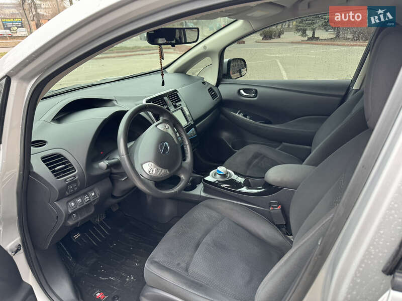 Хэтчбек Nissan Leaf 2016 в Виннице