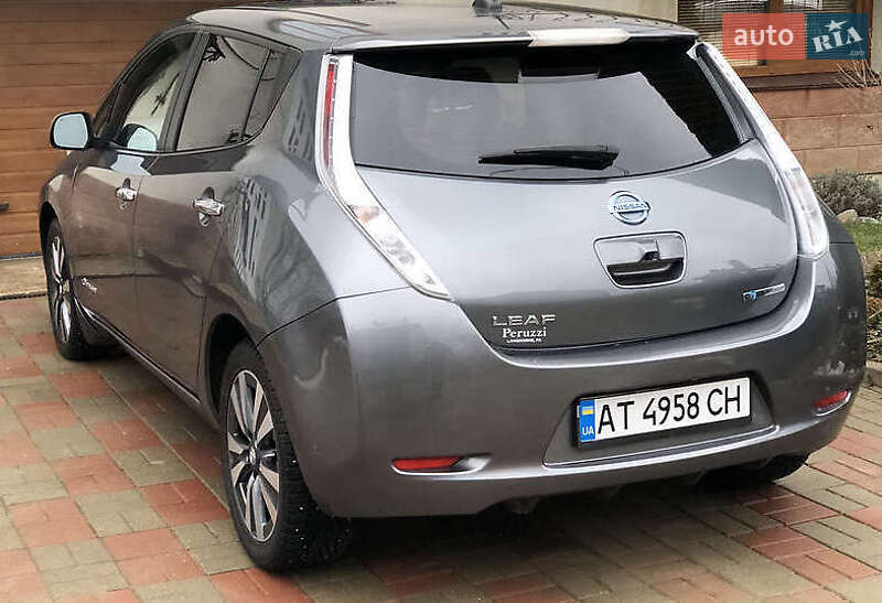 Хетчбек Nissan Leaf 2016 в Івано-Франківську
