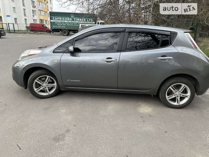 Хэтчбек Nissan Leaf 2014 в Харькове