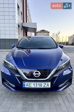 Хэтчбек Nissan Leaf 2019 в Днепре