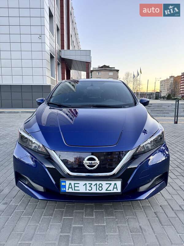 Хэтчбек Nissan Leaf 2019 в Днепре
