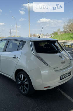 Хэтчбек Nissan Leaf 2017 в Одессе