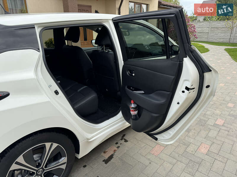 Хэтчбек Nissan Leaf 2019 в Житомире фото 18 Хэтчбек Nissan Leaf 2019 в Житомире