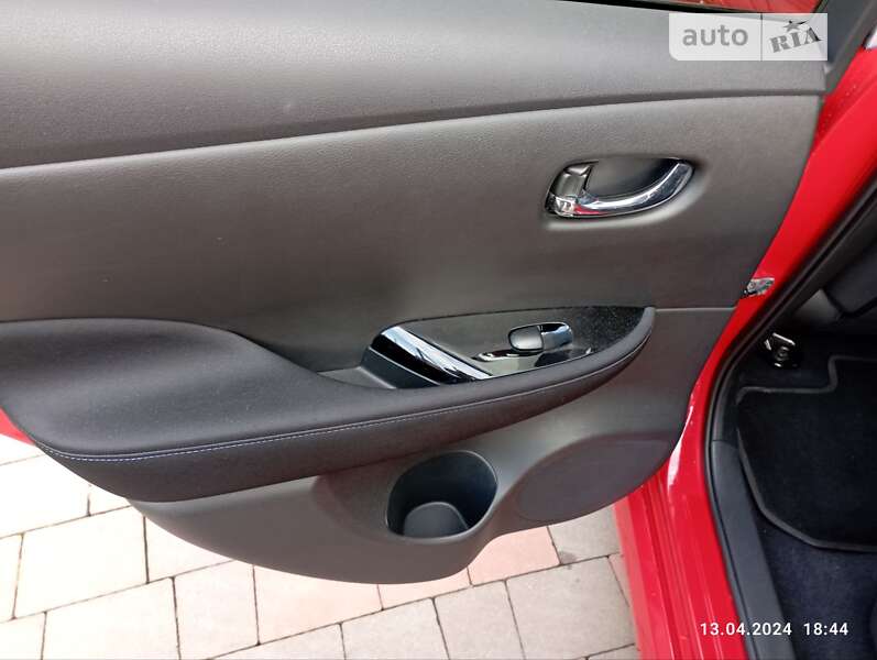 Хэтчбек Nissan Leaf 2018 в Львове фото 39 Хэтчбек Nissan Leaf 2018 в Львове