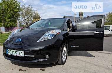 Хэтчбек Nissan Leaf 2012 в Черновцах