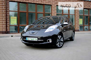 Хэтчбек Nissan Leaf 2016 в Хмельницком