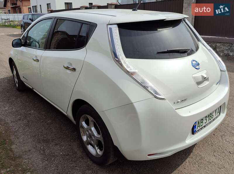Хэтчбек Nissan Leaf 2015 в Виннице