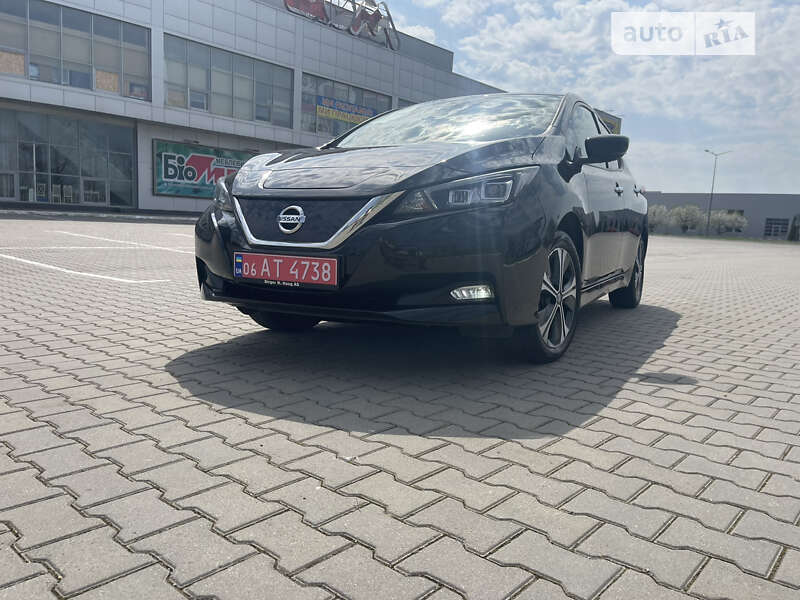 Хетчбек Nissan Leaf 2021 в Миколаєві