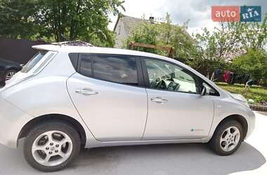 Хэтчбек Nissan Leaf 2011 в Львове