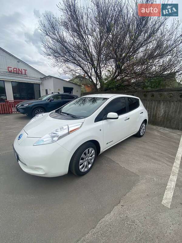 Хетчбек Nissan Leaf 2015 в Броварах
